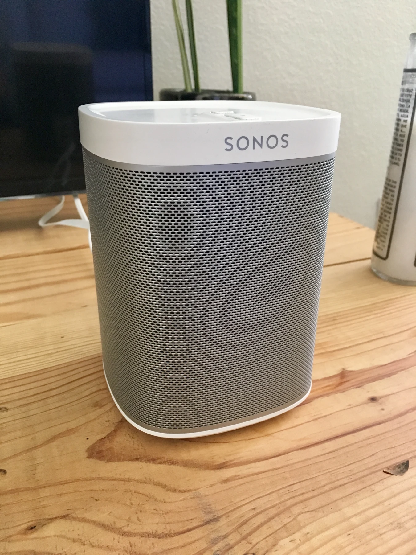 Sonos One speaker white - vertical (40299333622)
